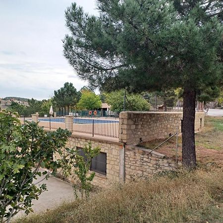 فيلا La Vieja Escuela Fuentes de Rubielos المظهر الخارجي الصورة