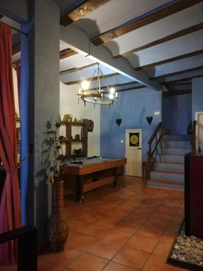 فيلا La Vieja Escuela Fuentes de Rubielos المظهر الخارجي الصورة