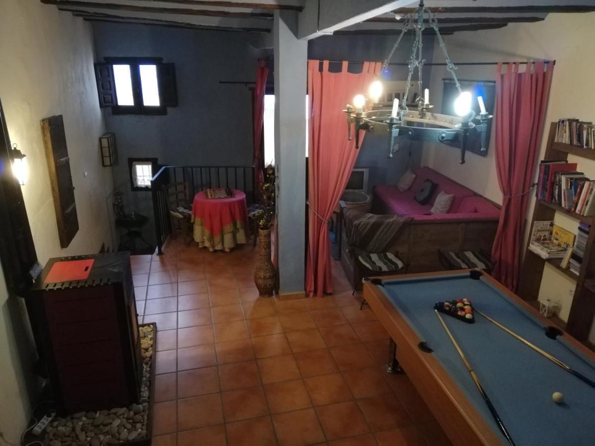 فيلا La Vieja Escuela Fuentes de Rubielos المظهر الخارجي الصورة