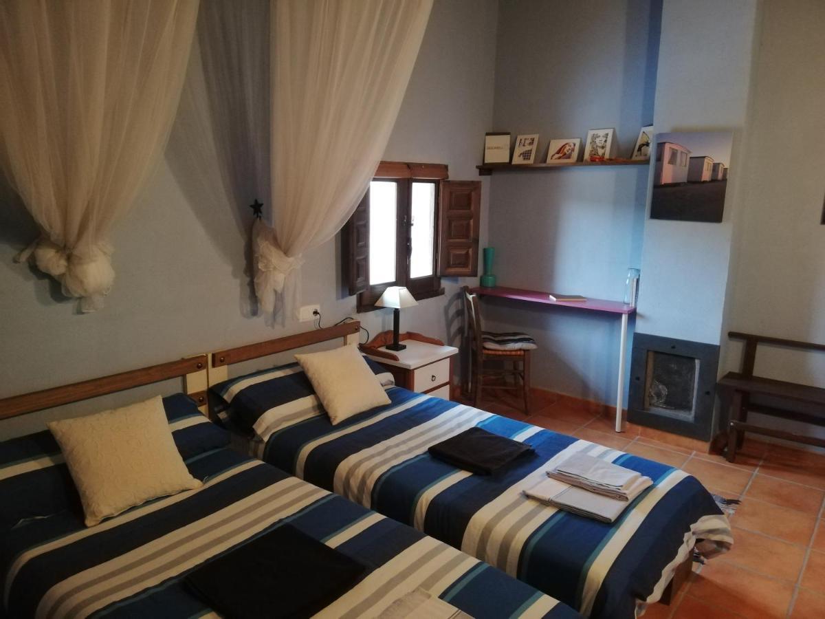 فيلا La Vieja Escuela Fuentes de Rubielos المظهر الخارجي الصورة
