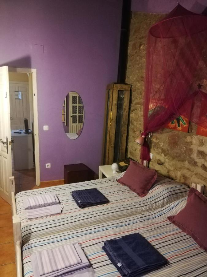 فيلا La Vieja Escuela Fuentes de Rubielos المظهر الخارجي الصورة