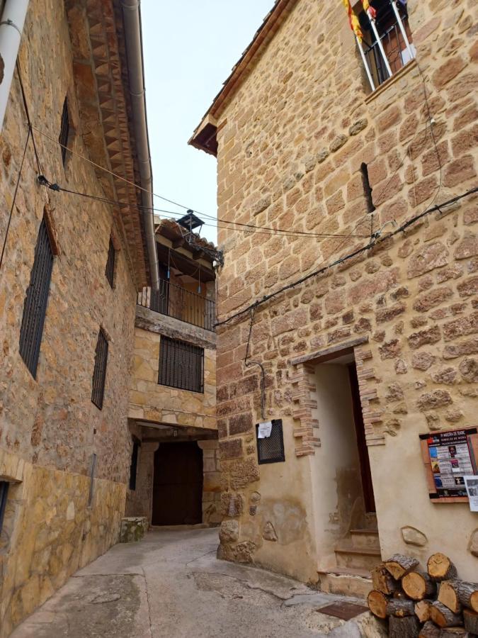 فيلا La Vieja Escuela Fuentes de Rubielos المظهر الخارجي الصورة