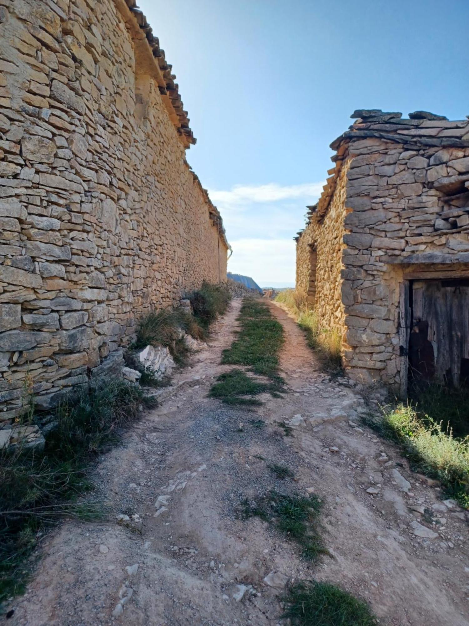 فيلا La Vieja Escuela Fuentes de Rubielos المظهر الخارجي الصورة